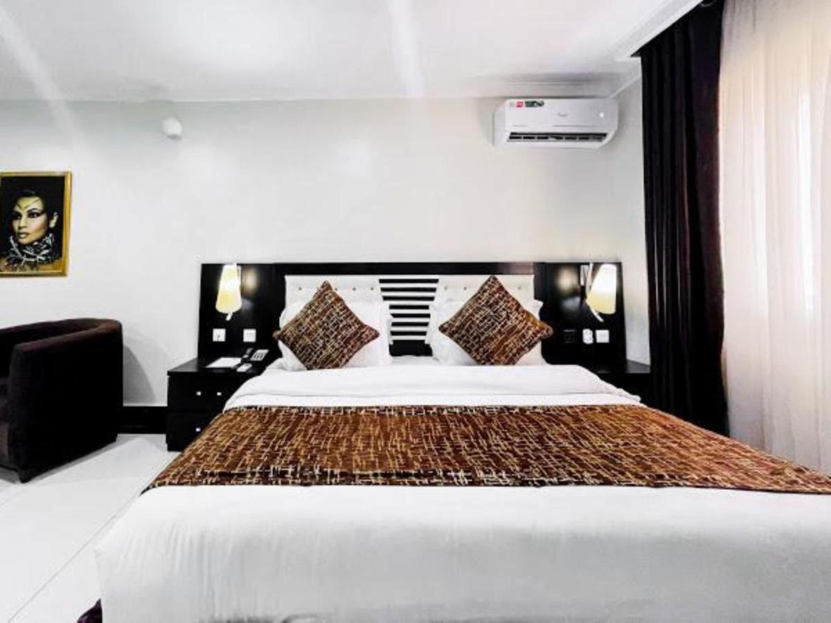 Pasadena Suites Lekki Extérieur photo