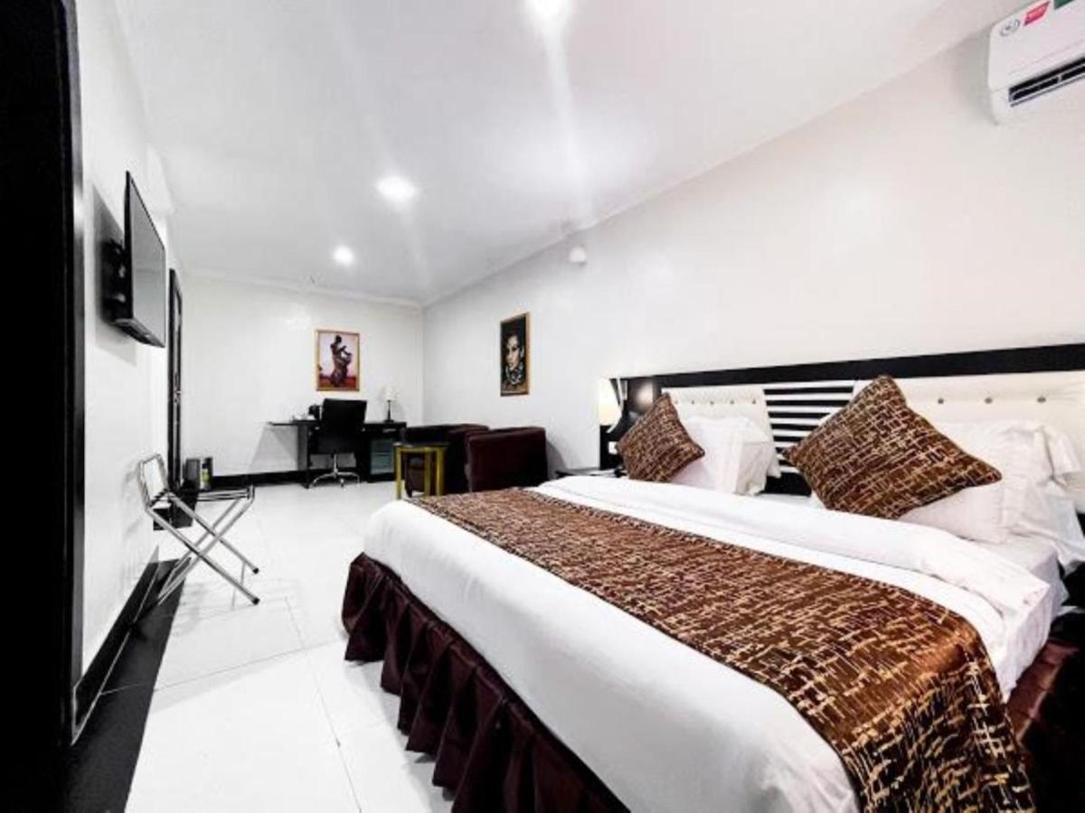 Pasadena Suites Lekki Extérieur photo