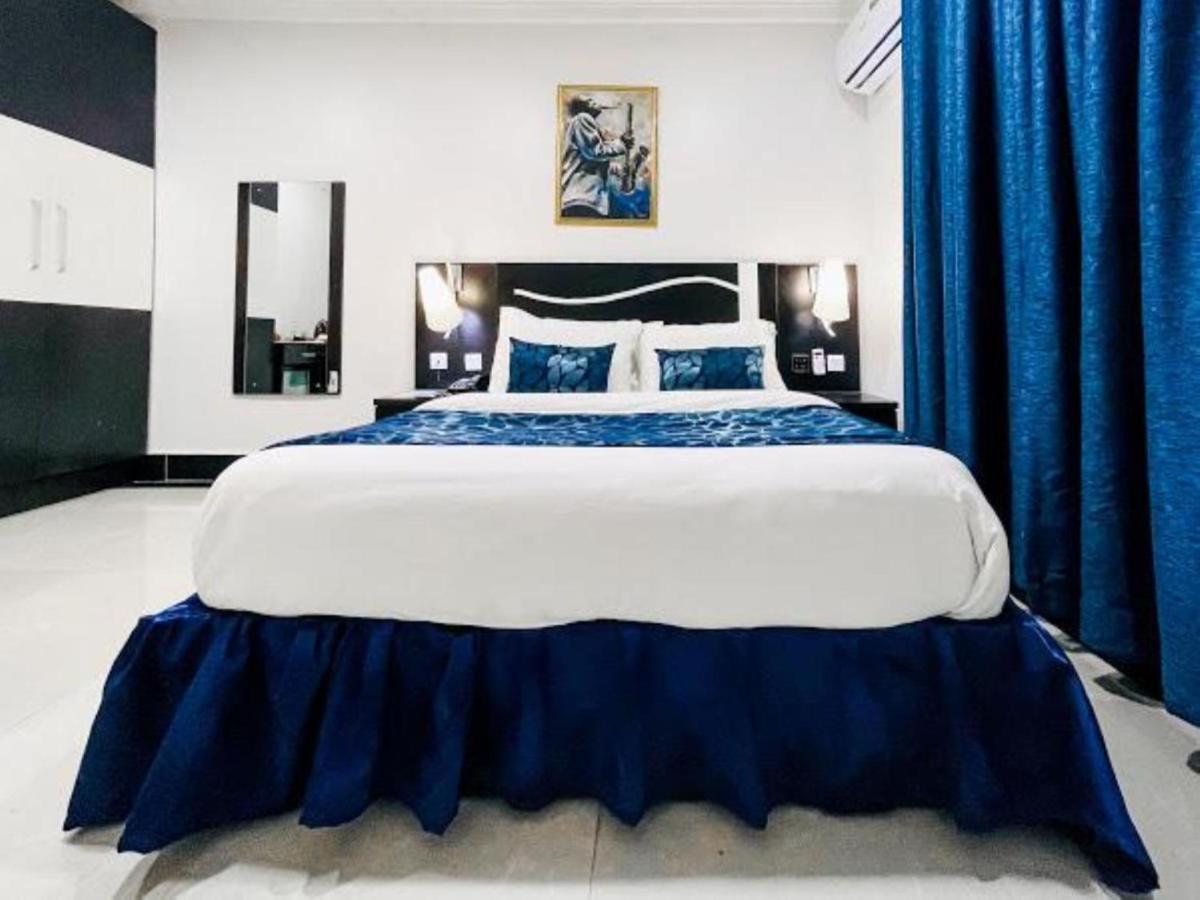Pasadena Suites Lekki Extérieur photo