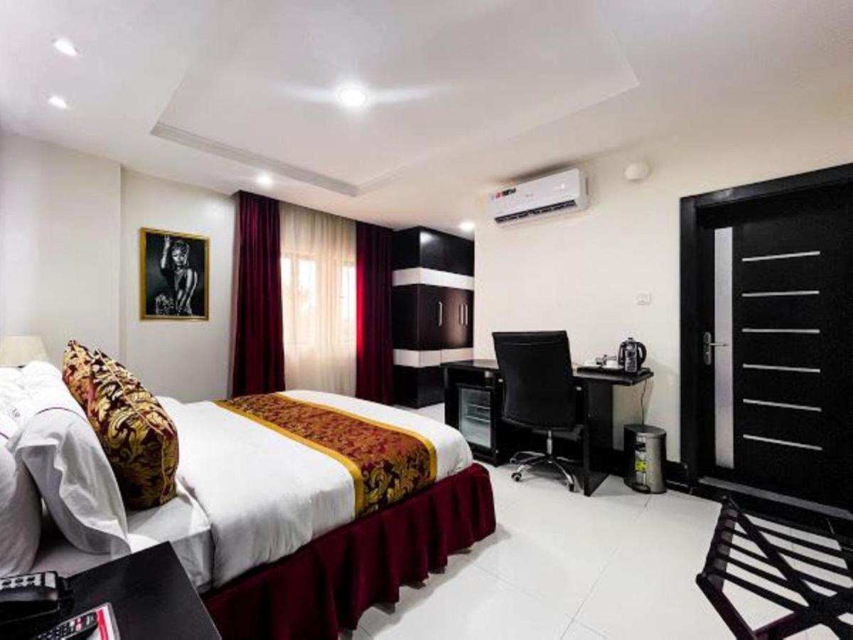 Pasadena Suites Lekki Extérieur photo